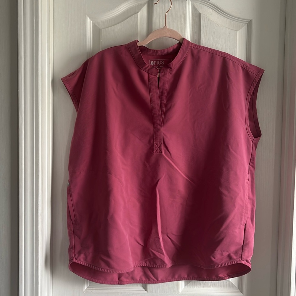 Figs Rose Quartz Large Rafaela Oversized Scrub Top